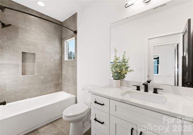 2005 South Street, Charlotte, NC 28208