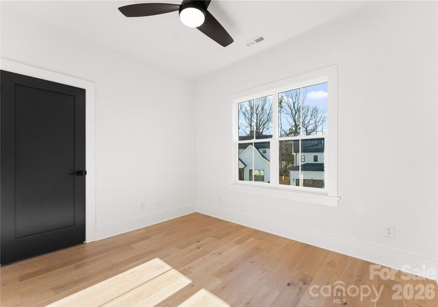 2005 South Street, Charlotte, NC 28208