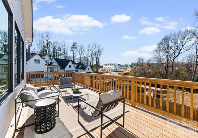 2005 South Street, Charlotte, NC 28208