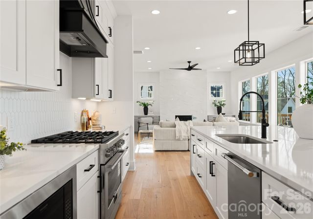 2005 South Street, Charlotte, NC 28208