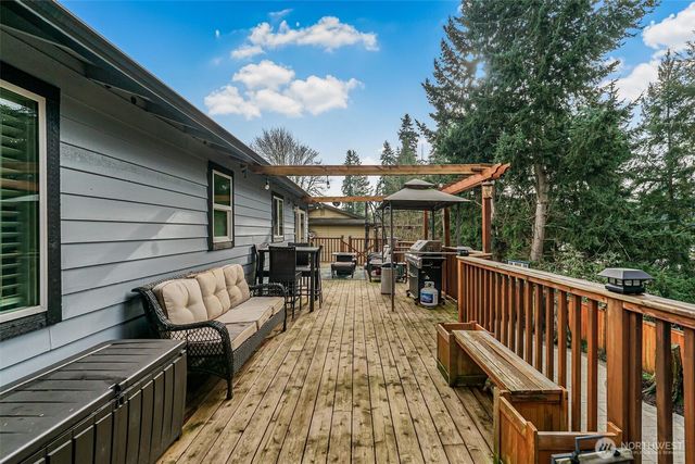 31405 32nd Avenue SW, Federal Way, WA 98023