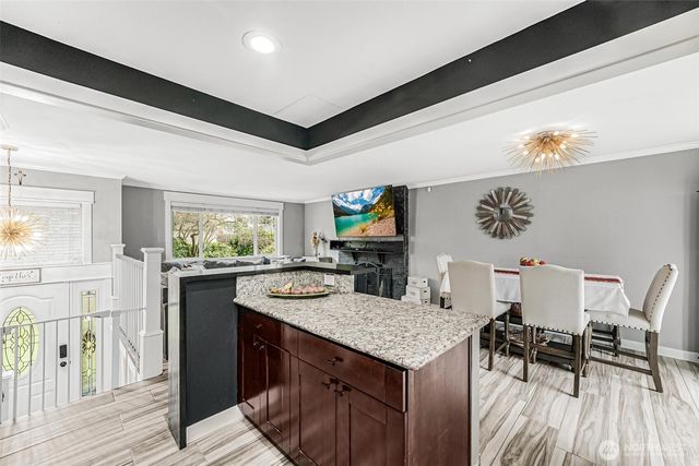 31405 32nd Avenue SW, Federal Way, WA 98023