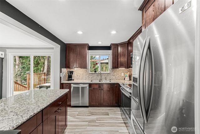 31405 32nd Avenue SW, Federal Way, WA 98023