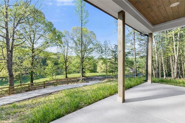 72 Chestatee Drive, Cleveland, GA 30528