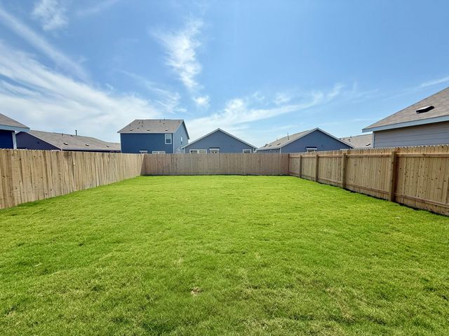 128 Ghost Stories Way, Hutto, TX 78634