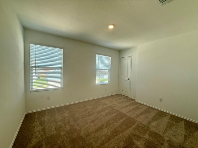 128 Ghost Stories Way, Hutto, TX 78634