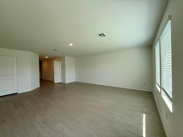 128 Ghost Stories Way, Hutto, TX 78634