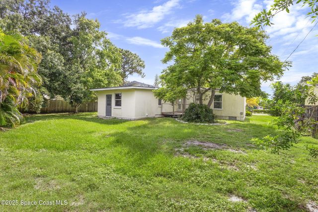 120 Cascade Avenue SE, Palm Bay, FL 32909