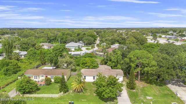 120 Cascade Avenue SE, Palm Bay, FL 32909