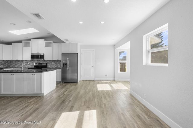 120 Cascade Avenue SE, Palm Bay, FL 32909