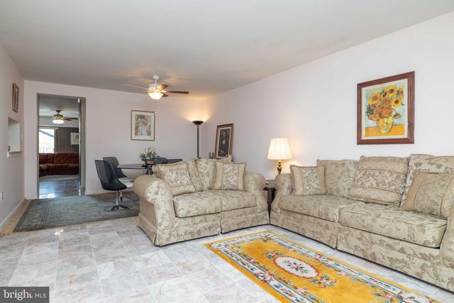 10 ATRAM HALL, Dover, DE 19904