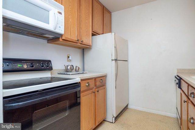 10 ATRAM HALL, Dover, DE 19904