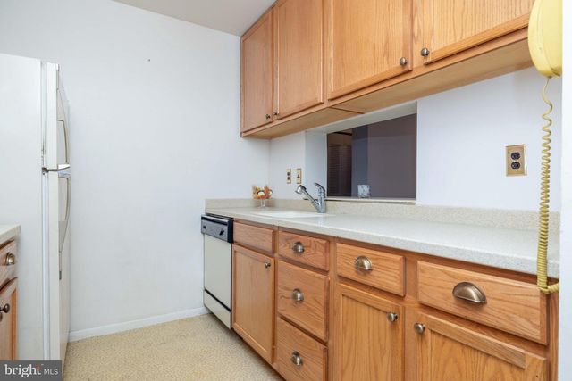 10 ATRAM HALL, Dover, DE 19904