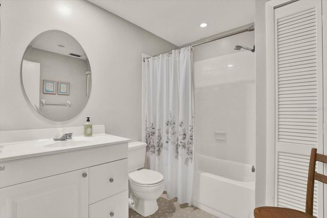9209 SEMINOLE BOULEVARD 14, Seminole, FL 33772