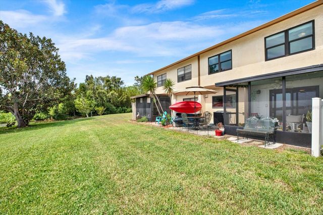9209 SEMINOLE BOULEVARD 14, Seminole, FL 33772
