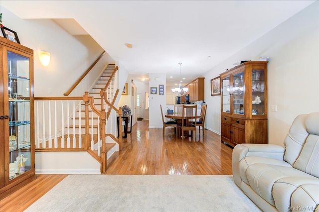 506 Southview Drive, Poughkeepsie, NY 12601