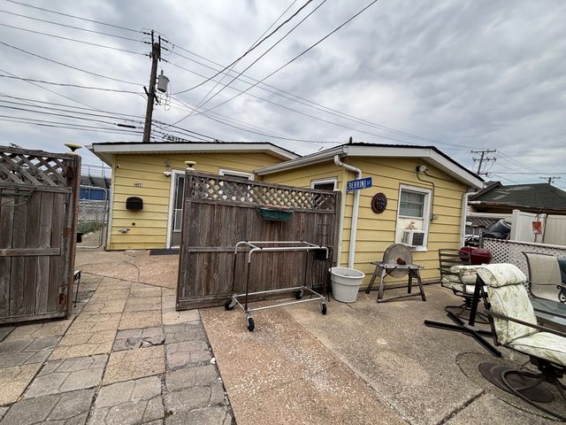 2340 Krueger Street, Blue Island, IL 60406