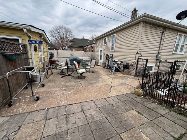 2340 Krueger Street, Blue Island, IL 60406