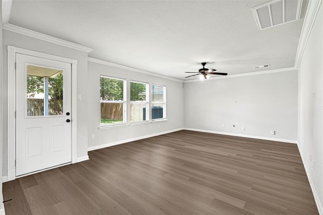 10950 Fern Terrace Drive, Houston, TX 77075