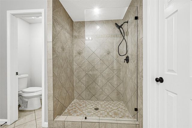 10950 Fern Terrace Drive, Houston, TX 77075