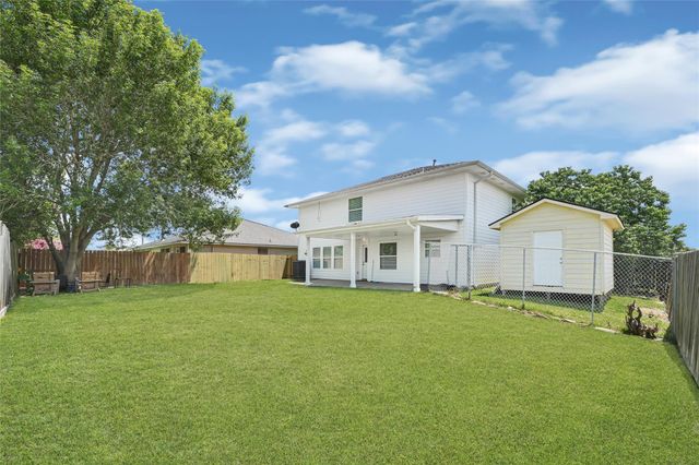 10950 Fern Terrace Drive, Houston, TX 77075