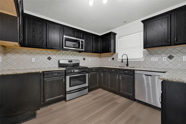10950 Fern Terrace Drive, Houston, TX 77075