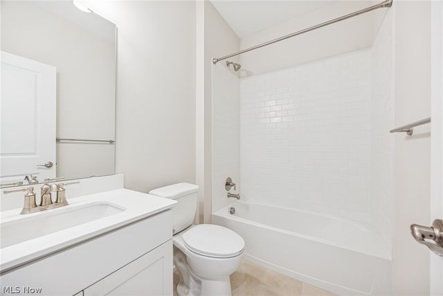 2170 Myla Way, Amherst, OH 44001