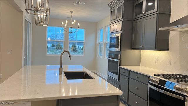 2170 Myla Way, Amherst, OH 44001