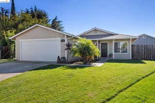 4855 Edgewood Ct, Oakley, CA 94561