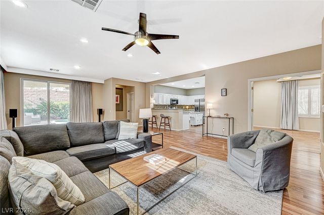 10932 Snow Cloud Court, Las Vegas, NV 89135