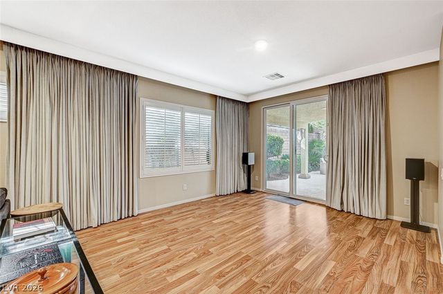 10932 Snow Cloud Court, Las Vegas, NV 89135