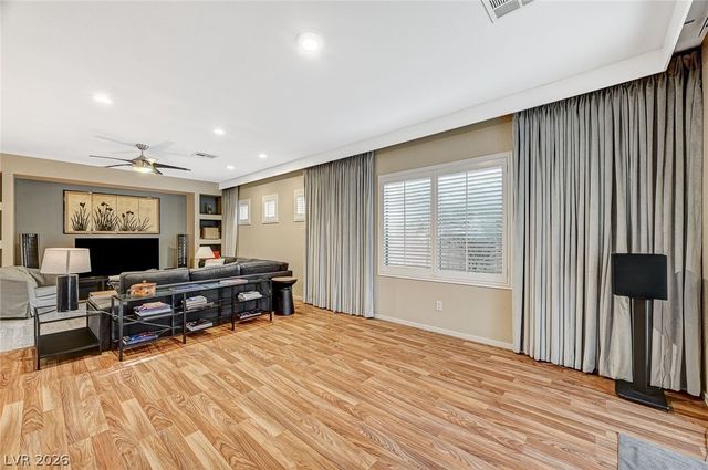 10932 Snow Cloud Court, Las Vegas, NV 89135