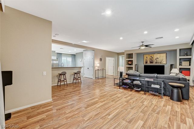 10932 Snow Cloud Court, Las Vegas, NV 89135