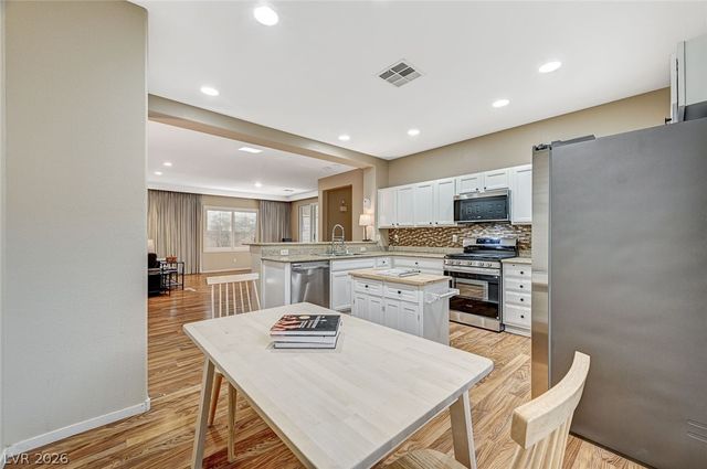 10932 Snow Cloud Court, Las Vegas, NV 89135