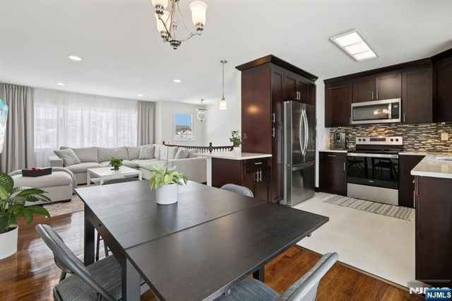 36 Musconetcong Avenue, Hopatcong, NJ 07843