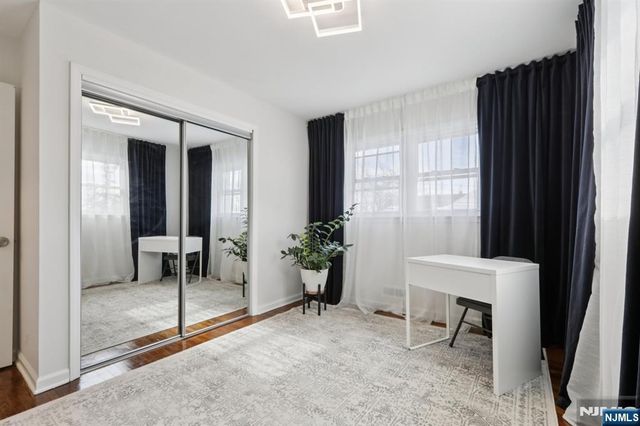 36 Musconetcong Avenue, Hopatcong, NJ 07843