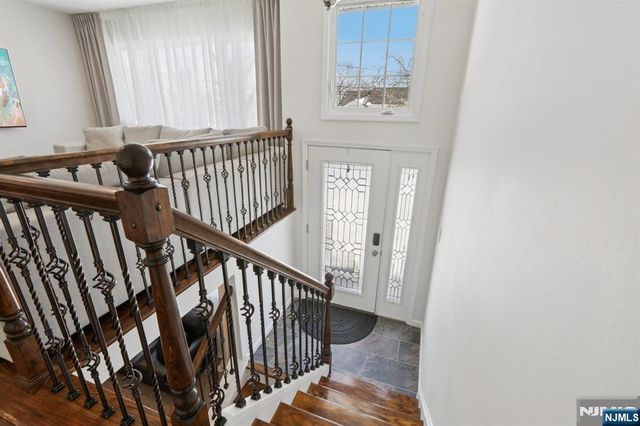 36 Musconetcong Avenue, Hopatcong, NJ 07843