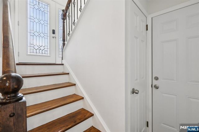 36 Musconetcong Avenue, Hopatcong, NJ 07843