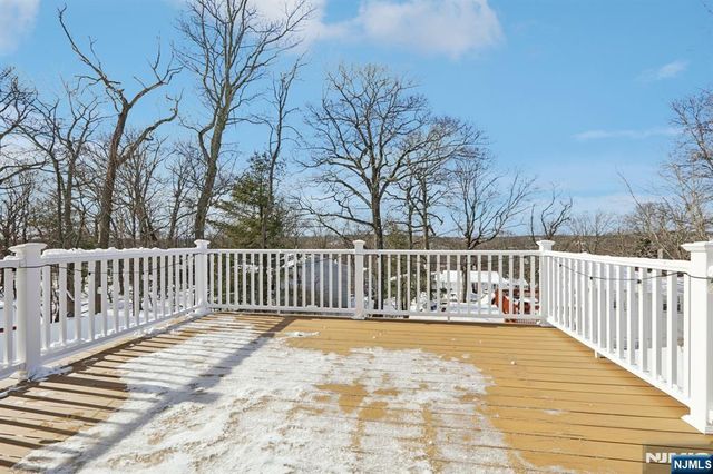 36 Musconetcong Avenue, Hopatcong, NJ 07843