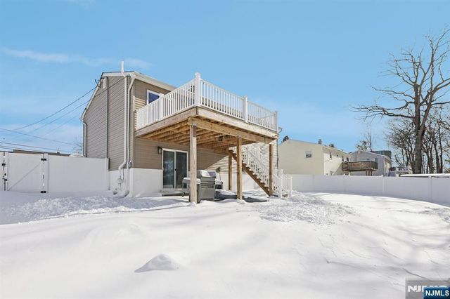 36 Musconetcong Avenue, Hopatcong, NJ 07843