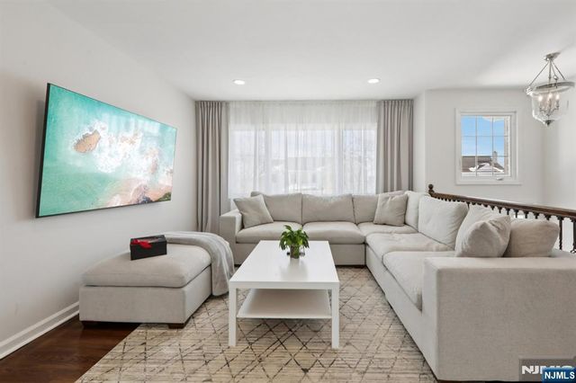 36 Musconetcong Avenue, Hopatcong, NJ 07843