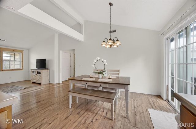 1134 Applelane, Lebanon, MO 65536