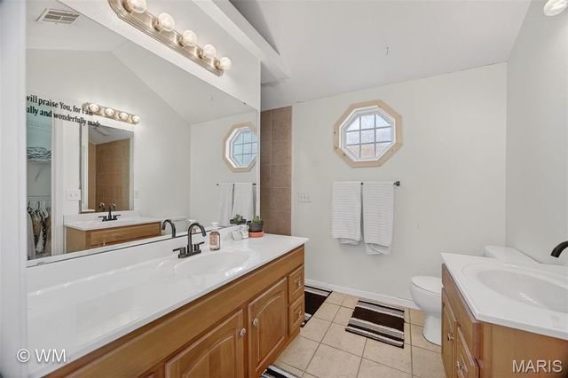 1134 Applelane, Lebanon, MO 65536