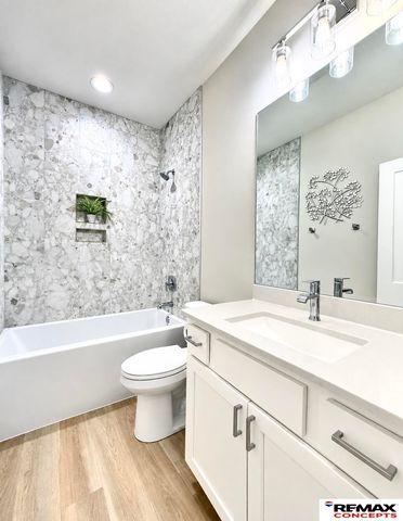 8832 Buckley Creek Road, Lincoln, NE 68520