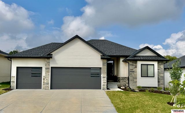 8832 Buckley Creek Road, Lincoln, NE 68520