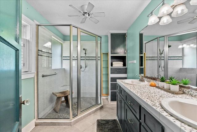 939 17th Street Street, Dickinson, TX 77539