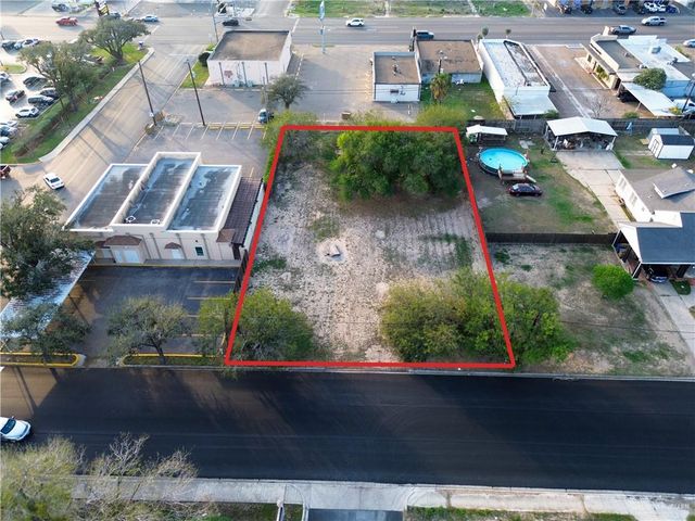 1115 S 12th Avenue, Edinburg, TX 78539