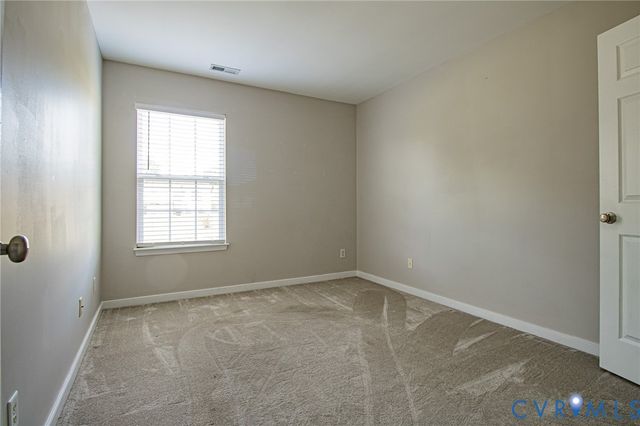 3951 Eagle Dr, Hopewell, VA 23860