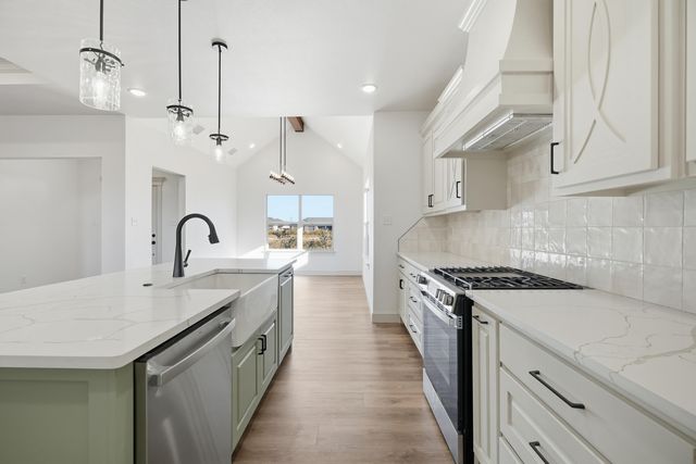 1113 N 6th Street, Wolfforth, TX 79382