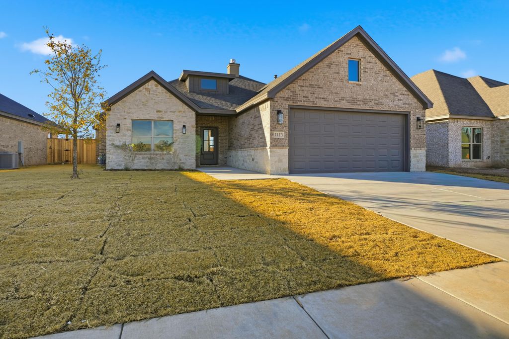 1113 N 6th Street, Wolfforth, TX 79382